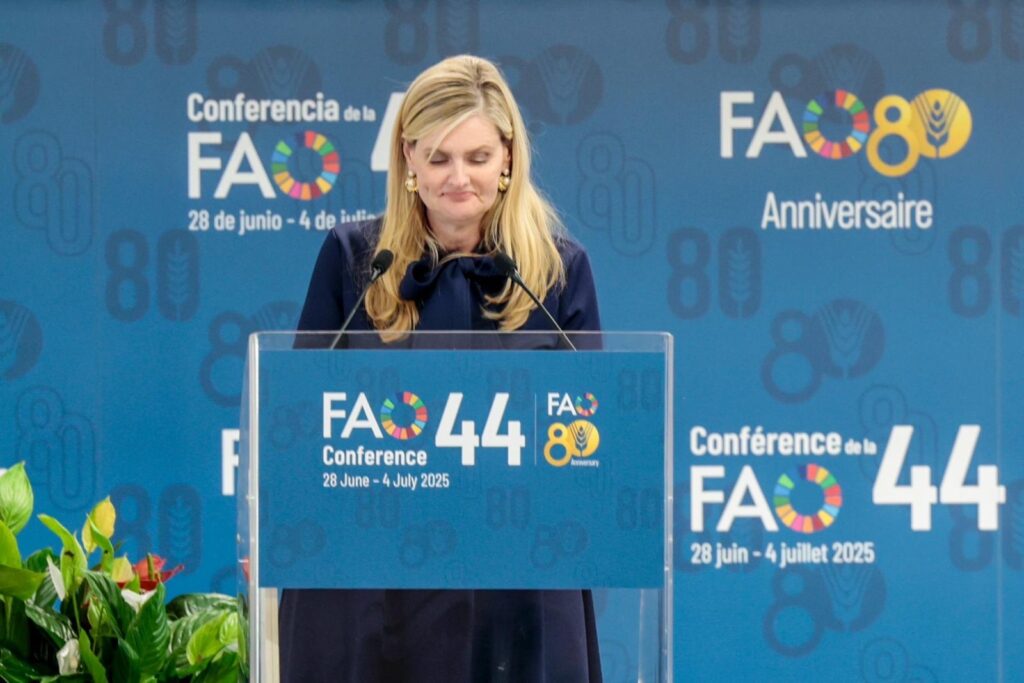 Michelle Bekkering, Deputy Under Secretary for Trade and Foreign Agricultural Affairs, USDA, addresses the 44th Session of the FAO